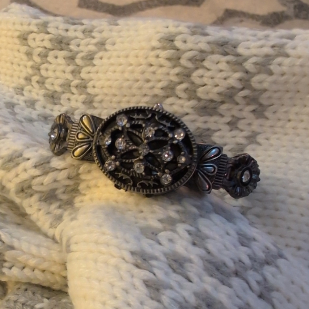 Silver-Tone Floral Crystal Accent Women’s Bracelet Watch